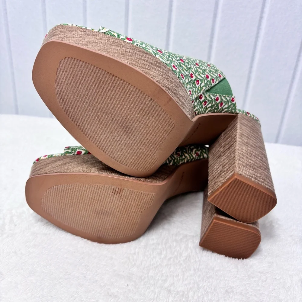 NWT Lisa Vicky Joy Green Botanical Print Platform Mule Clog Heels Size 9